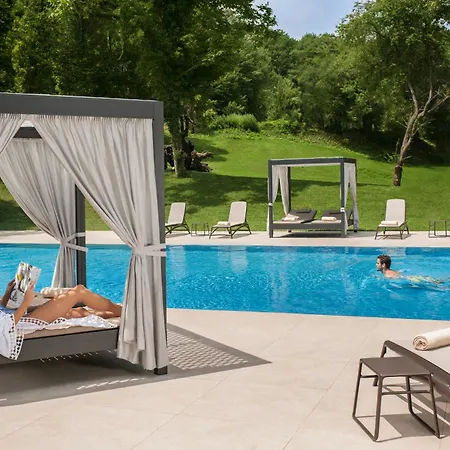 Resort Ng Wellness & Convention 5*