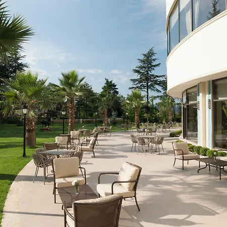 Ng Wellness & Convention 5*
